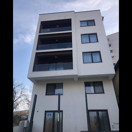 Escape Lounge Apartman Craiova Kültér fotó