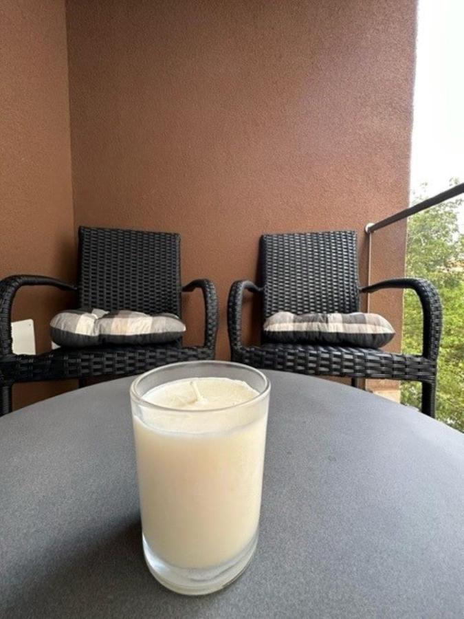Escape Lounge Apartman Craiova Kültér fotó